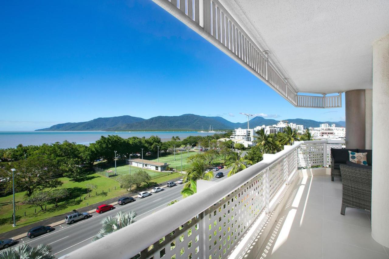 Cairns Luxury Seafront Apartment Экстерьер фото